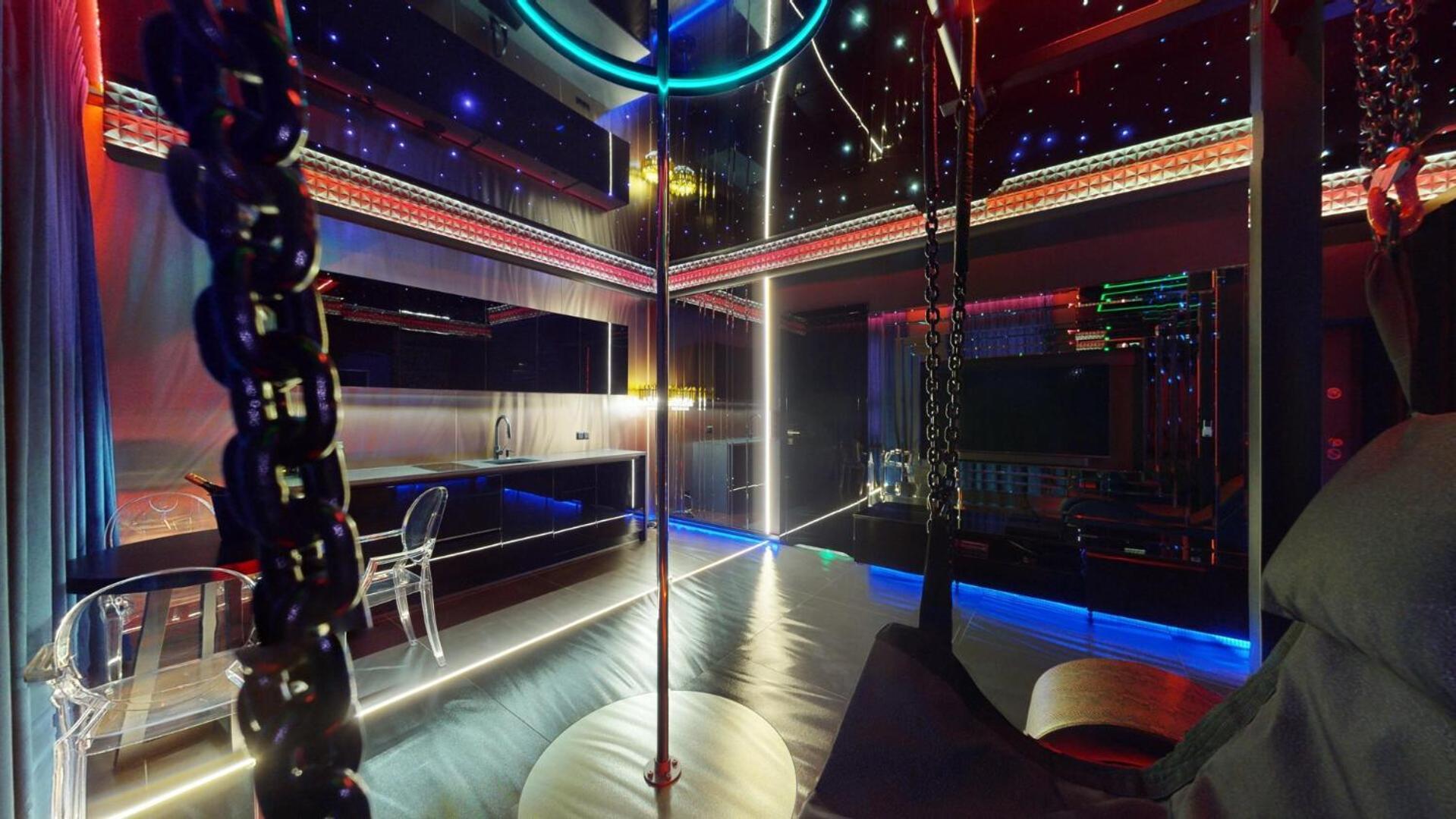 Apartament No Limits House - Bdsm Glamour Warszawa