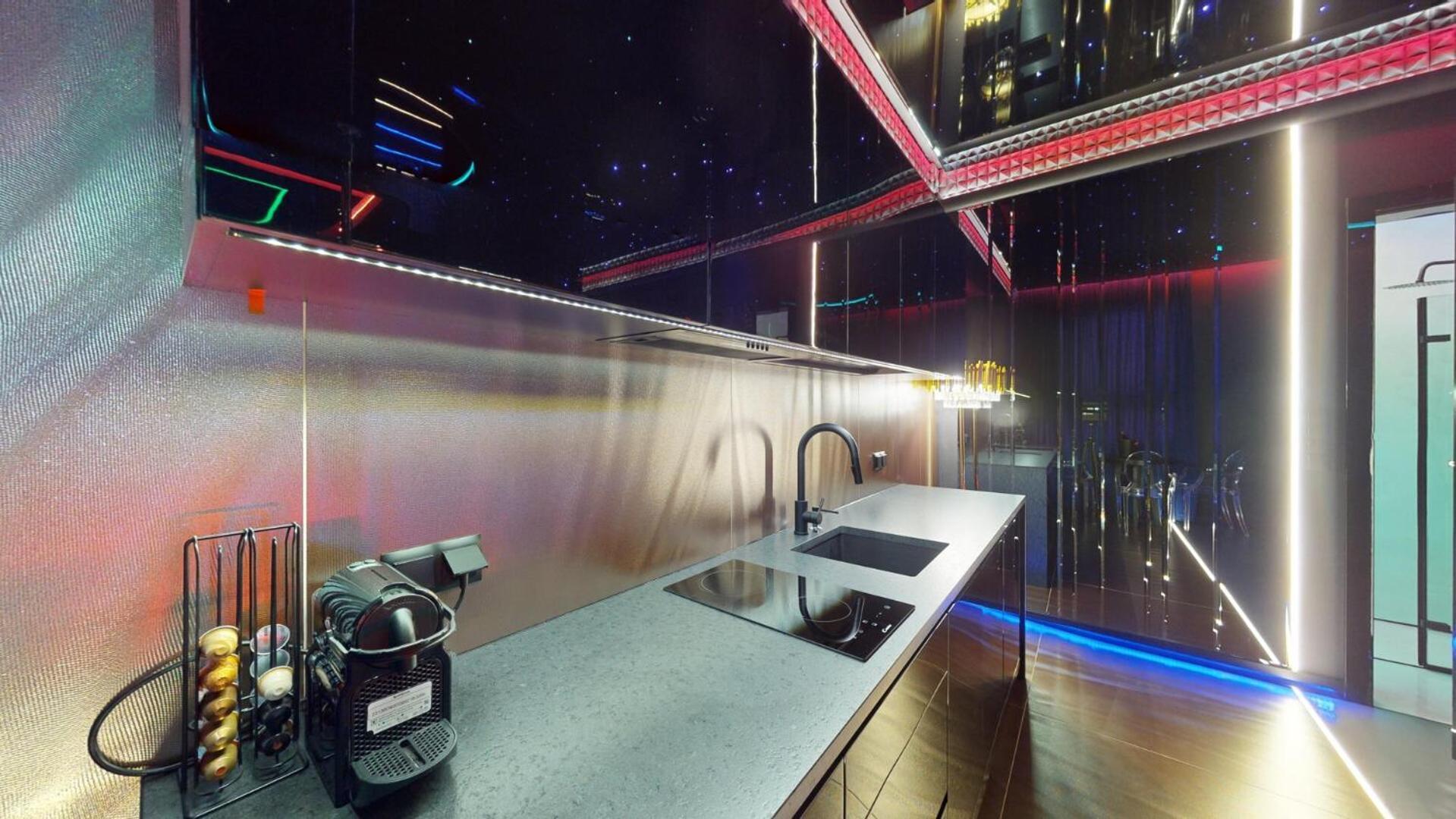 No Limits House - Bdsm Glamour Apartament *